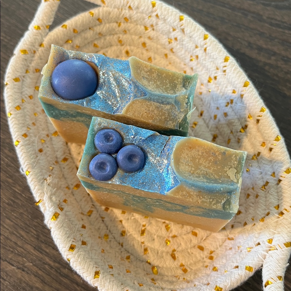Blueberry Thyme Goat Milk Soap Deluxe Bar Set - Picture 2 of 7